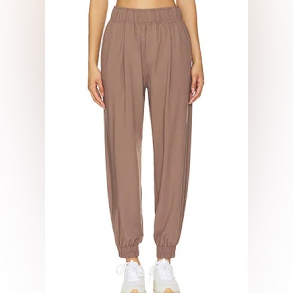 Varley Enzo Ripstop Snap Cuff Easy Pant in Deep Taupe - Size Small - Picture 1 of 10